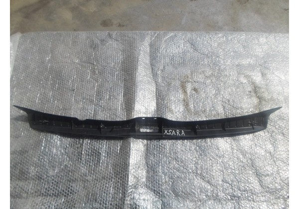 накладка бампера Xsara Picasso,1.8b,9630316277